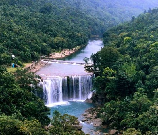 4 Nights 5 Days Meghalaya Tour