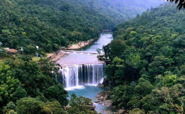 4 Nights 5 Days Meghalaya Tour